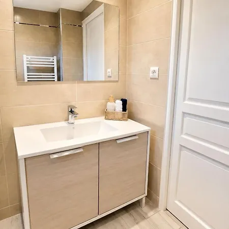 De La Salis, Belle Terrasse Apartman Antibes